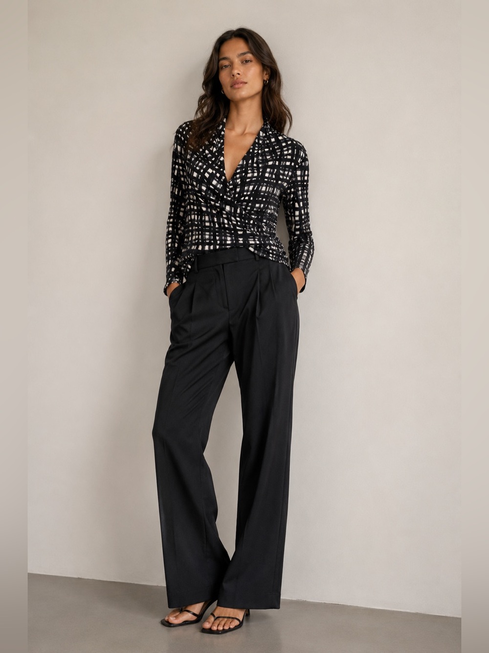 Chaus long sleeve black white print blouse